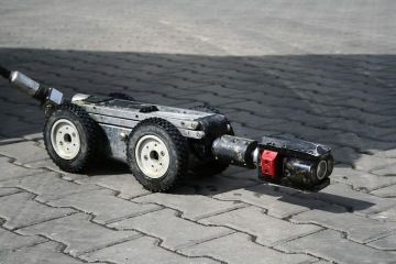 malá jezdící kamera do kanalizace