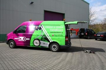 vůz na revize kanalizace