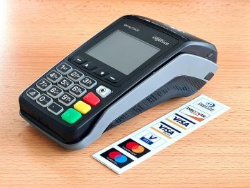 Na vybraných vozech možnost platby kartou