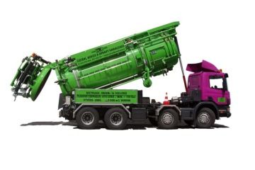 Vysoce výkonný sací a čistící vůz Scania Recykling