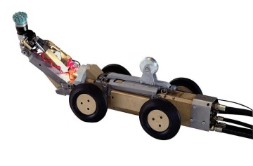 Řízená robotická fréza na velké profily kanalizace