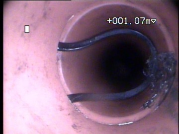 vypadlé těsnění v kanalizaci